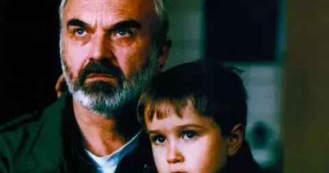 Kvíz: Jak dobře znáte ikonické české filmy po sametové revoluci? Zkuste poznat 10 nejlepších podle jediné fotky