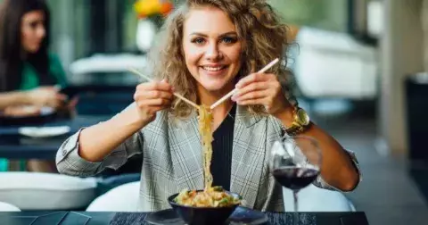 Vyvážený jídelníček podle věku: Jinak se stravujeme ve 40, v 50 a v 60, ale základ je jen jeden