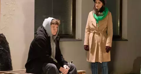 Ulice: Kolem Soni to začíná houstnout, Adriana řeší vztah, Lumír se třese strachy