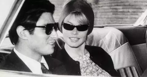 Nezapomenutelné retro kousky, které hlásí návrat do módních trendů: Jak je nosit?