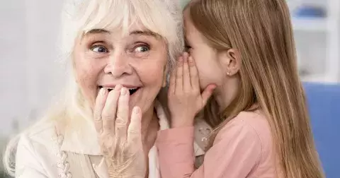 Babička podle zvěrokruhu: Jste rozmazlovací, akční nebo generál?