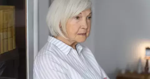 “Děti a vnoučata přicházejí jen pro peníze, bojím se jim říct ne, abych nezůstala sama,” je smutná Dagmar