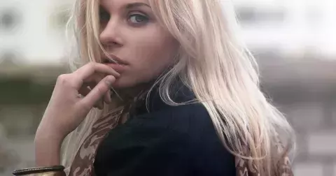 Jemné a řídké vlasy vás trápit nemusí: Tyto triky vám pomohou vykouzlit objemný účes