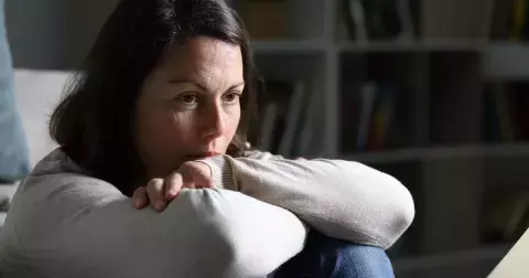 Deprese: Kdy je se smutkem třeba navštívit odborníka?