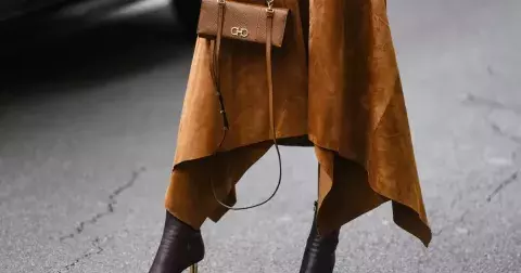 Nový design přepisuje dosavadní trendy kabelek: East-west kabelky si díky jedinečnému tvaru rychle zamilujete i vy v jakémkoli věku