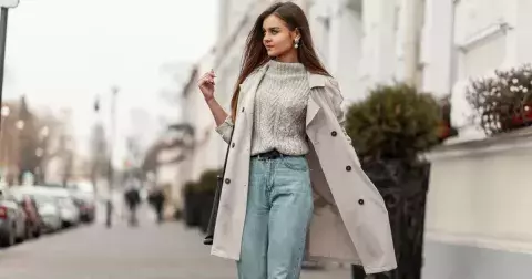 Jaké džíny budeme nosit v roce 2026? Volné střihy, plísňáky i jeden zatracovaný trend