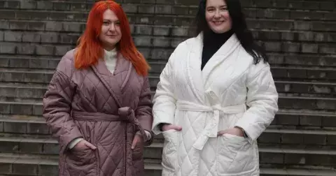 5 největších chyb, které plnoštíhlé ženy nad 50 dělají při oblékání: Na vině je špatný střih či barva