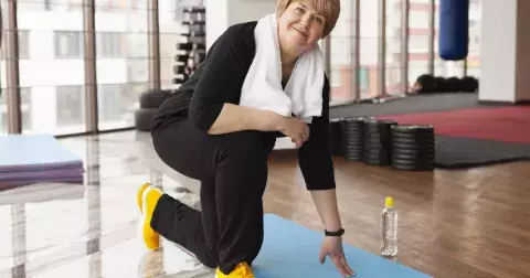 Mrtvola, která oživuje: Proč je závěrečná relaxace nejdůležitějším cvikem dne