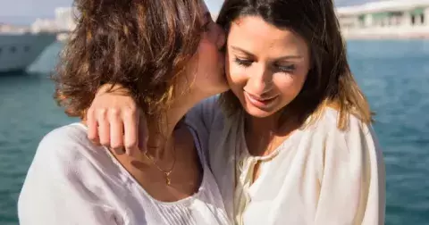 "V padesáti jsem se zamilovala do ženy. Můj život má konečně správný smysl," píše paní Alena