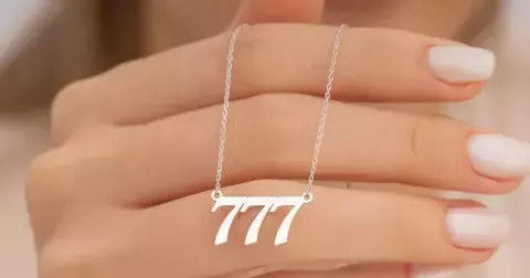 Co vám vzkazují andělé? Odhalte význam čísel, která vídáte nejčastěji