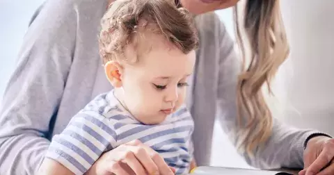 Vybíráte jméno pro miminko? Tipy na nejkrásnější jména od literárních klasiků i z knižních bestsellerů