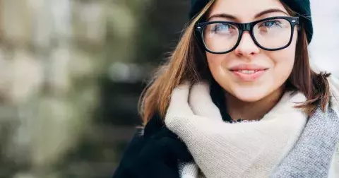 Lékaři varují: Mrazy a studený vítr ohrožují zdraví vašich očí, myslete na jejich ochranu