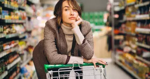 “Bydlím s mámou a starám se o ni, ale brzo se zblázním,” je unavená Marta