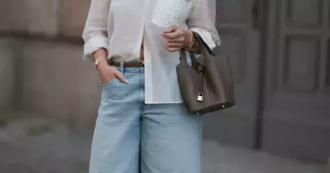 Ideální čas na šortky a bermudy: V kombinaci s tímto doplňkem vypadají skvěle i po 40