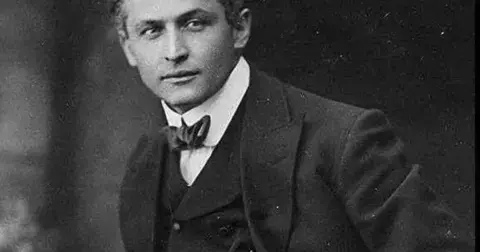 Harry Houdini: Krále pout a neskutečných útěků nakonec dostihla smrt, kterou nikdo nečekal
