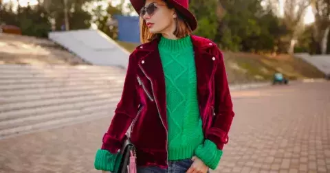 Roztomilé kardigany hlásí návrat. Nebojte se hlavně těchto dvou barev