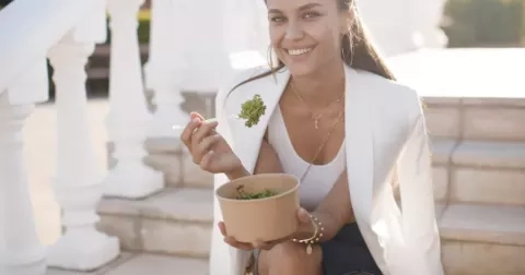 4 alternativy k Ozempicu a jemu podobným, které jsou pro hubnutí stejně účinné. Je mezi nimi i běžný spánek