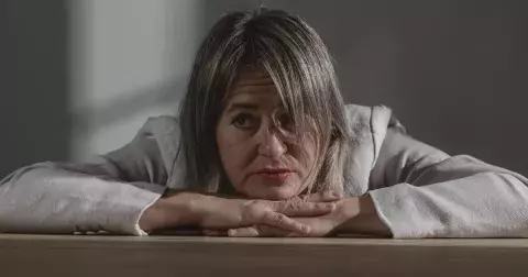 Laura (47 let): Manžel se zbláznil a začal si něco se spolužačkou naší dcery!