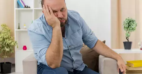 “Odešel jsem od rodiny a roky neviděl děti. Chci své chyby napravit, ale děti nechtějí,” sype si popel na hlavu Kamil (66)