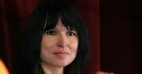 Před 14 lety tragicky zemřela Simona Monyová: Spisovatelku ubodal šílený manžel, nyní její příběh znovu ožívá