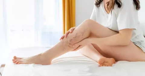 Nebaví vás věčné holení žiletkou? Zkuste epilaci světlem, díky níž můžete mít hladkou kůži celý rok