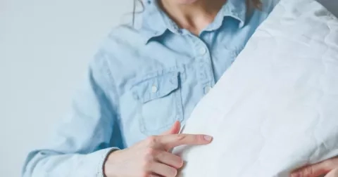 Jak se zbavit roztočů: Základem je správný úklid, převléknout jen ložní prádlo ale nestačí