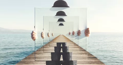 Optická iluze, která pobláznila celý svět: Slavné osobnosti se mění ve zrůdy. Stačí sledovat video podle návodu