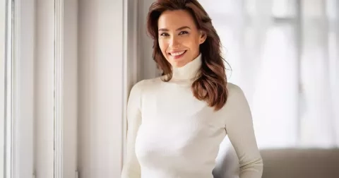 Nepodceňte v zimě základní vrstvy: Topy z těchto 3 materiálů vás udrží v teple