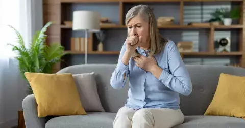 Dušnost, únava a neschopnost se zhluboka nadechnout: Co dělat, když plíce nestíhají a tělu chybí kyslík