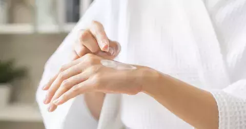 Toto jsou nejlepší krémy na ruce z běžné drogerie podle redakce. Pořídíte je už za 24 Kč