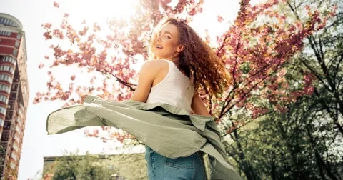 Magie k jarní rovnodennosti: Jak v sobě probudit živelnou energii a vystoupit ze zimní letargie