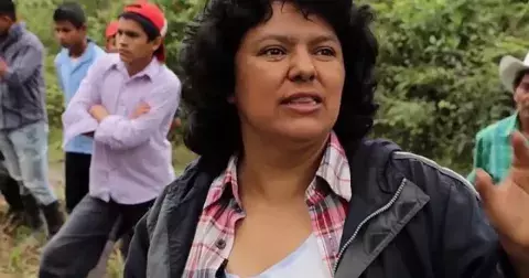 Berta Cáceresová: Věděla, že ji zabijí, přesto neustoupila. Odhalujeme tajemství poslední noci slavné ekoložky