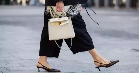 Elegantní boty do nepohody? Kitten heels se letos vrací krásnější než kdykoliv dřív