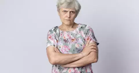 Katka (52): Můj manžel nesnáší mou mámu a já nevím, jak to řešit