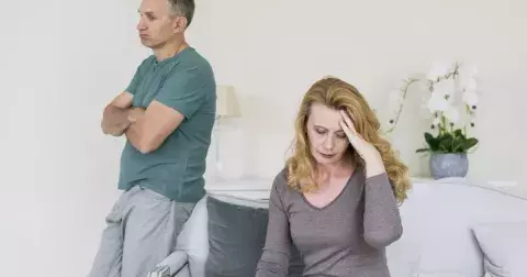 Ondřej: (47 let): Milá Lindo, zjistil jsem, že jsi mi nevěrná a nevím, proč jsi to udělala!