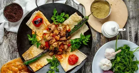 Díky středomořské dietě můžete žít do sta let. Naučte se podle ní správně vybírat maso - fotka 1 - SvětŽeny.cz