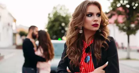 Žárlíte, nebo ne? Štíři žárlí z majetnictví, Raci ze strachu. A Střelci? Ti nevědí, co žárlení je