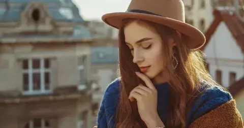 Nejen biotin a vitamín C: Odhalte živiny, které jsou důležitější než šampon a pomohou ke krásným vlasům