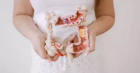 Strach z kolonoskopie zabíjí víc lidí než nemoc samotná. Lékařka vysvětluje, jak snadné vyšetření dnes je