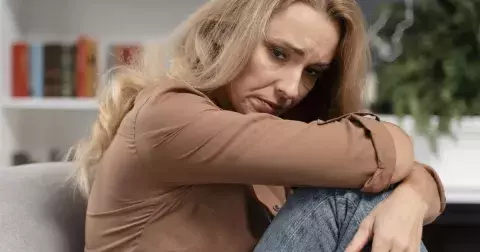 Co opravdu nedělat po rozchodu a jak přežít první dny a týdny největšího smutku