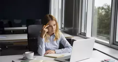 ​Jen na chvíli vypnout: Duše zaměstnanců strádají i kvůli práci. Co na to zaměstnavatelé, ptají se odborníci v novém výzkumu