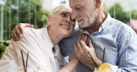 Marta (64 let): Milé děti, jsem zamilovaná a milovaná. Jsem šťastná, takže mi nic nevyčítejte!