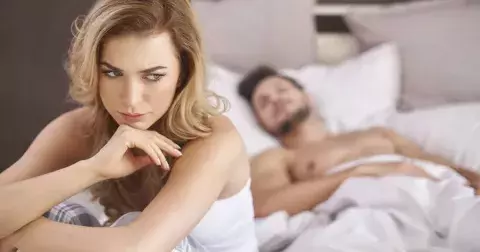 Eliška (43): V manželství mi chybí intimita a doteky, tak si hledám bokovky