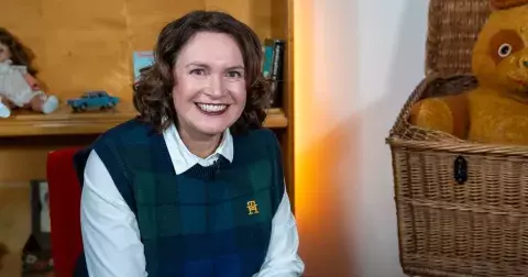 Sexuoložka Laura Janáčková o divokém mládí: Rodiče ji drželi v pubertě hodně zkrátka. Chlapce však uměla za pusu šikovně „zneužít”